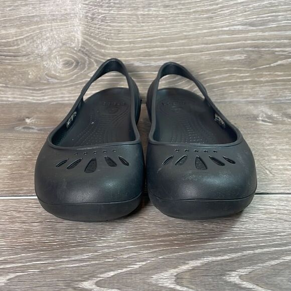 Crocs Thea Slingback Slip On Women’s Size 9 Black Rubber Sandals - Picture 2 of 11